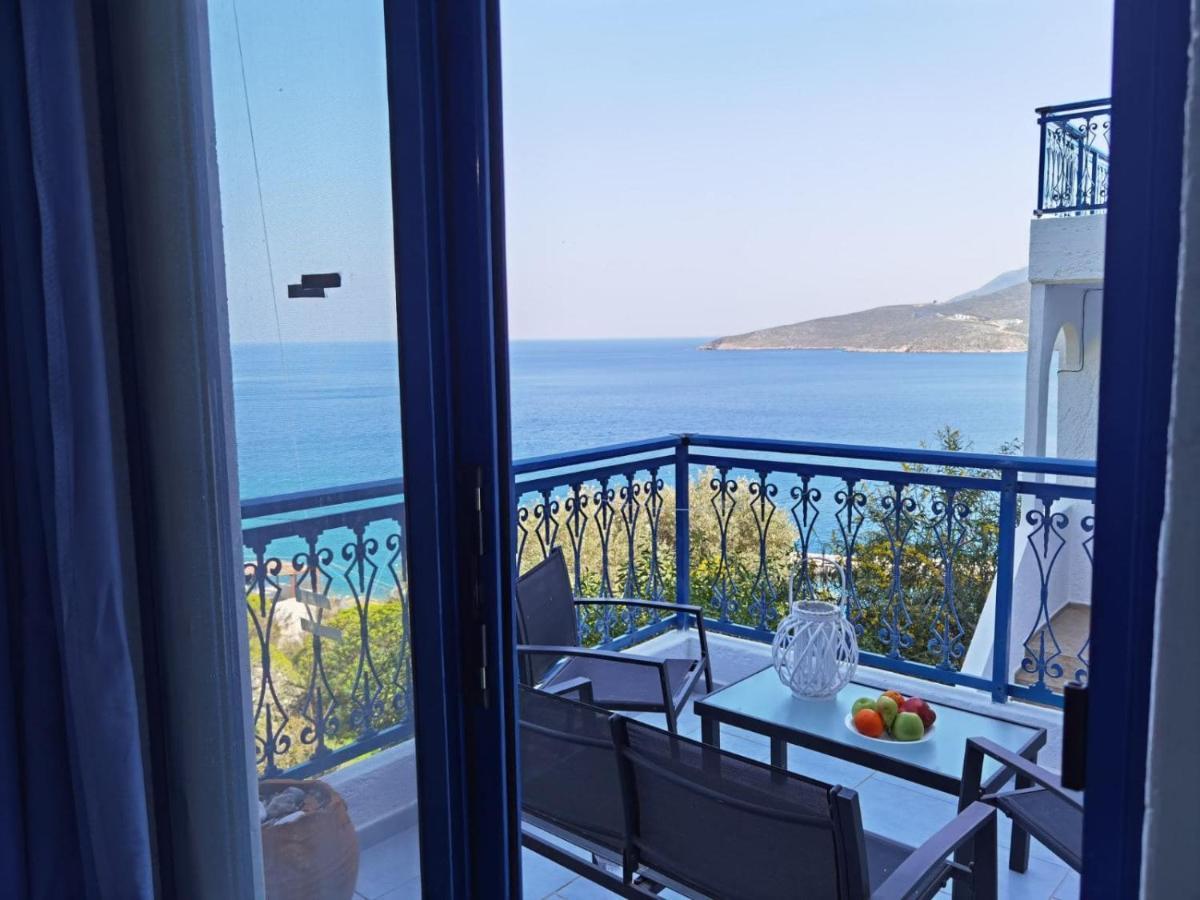 Marinas Studios Ливадия Экстерьер фото